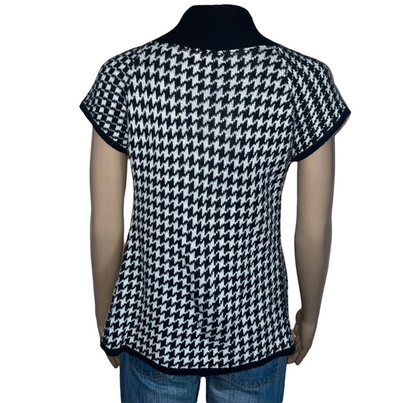 Mandee houndstooth buttoned collar short sleeve open sweater - Picture 4 of 6